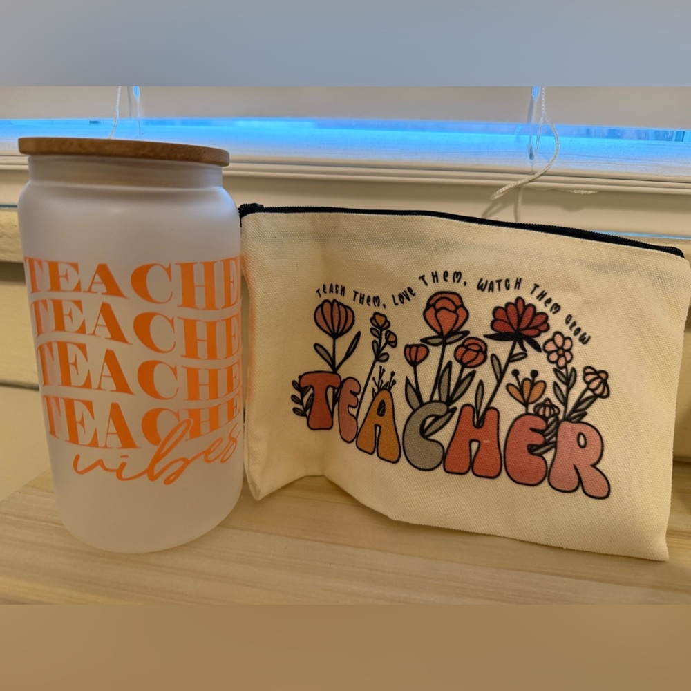 Teach Teach Teach Frosted Glass Tumbler – Teacher Gift Cup, Bamboo Lid and Straw